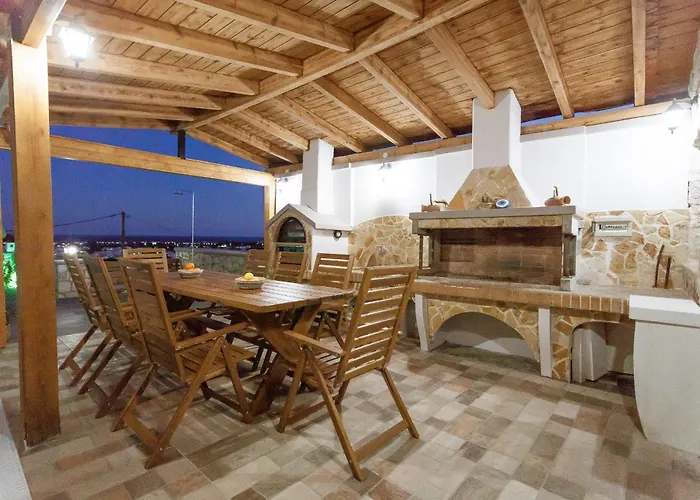 Bliss With Private Pool & Panoramic Sea View أفانتو